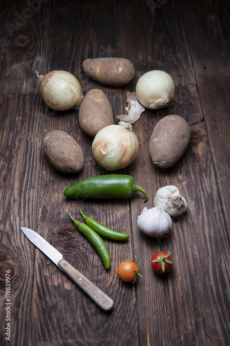 Fototapeta Naklejka Na Ścianę i Meble -  An assortment of vegetables commonly used in cooking.