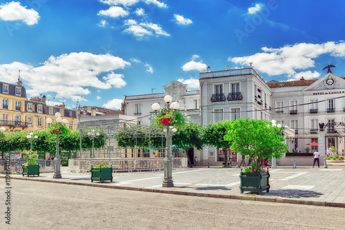 Fototapeta Naklejka Na Ścianę i Meble -  FONTAINEBLEAU, FRANCE - JULY 09, 2016 : Suburbs of Paris - city
