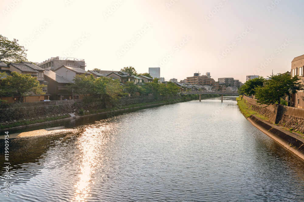 古都金沢　夕暮れの浅野川風景
