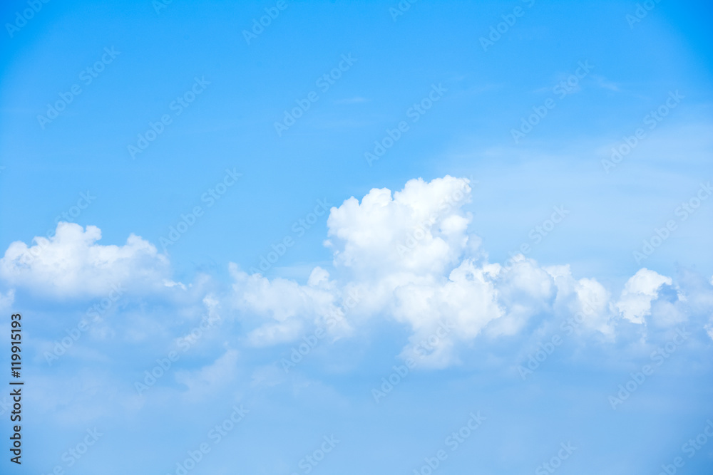 Fototapeta premium white cloud in clear sky