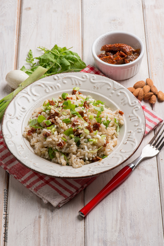 risotto with arugula dried tomatoes and almond risotto with arugula dried tomatoes and almond