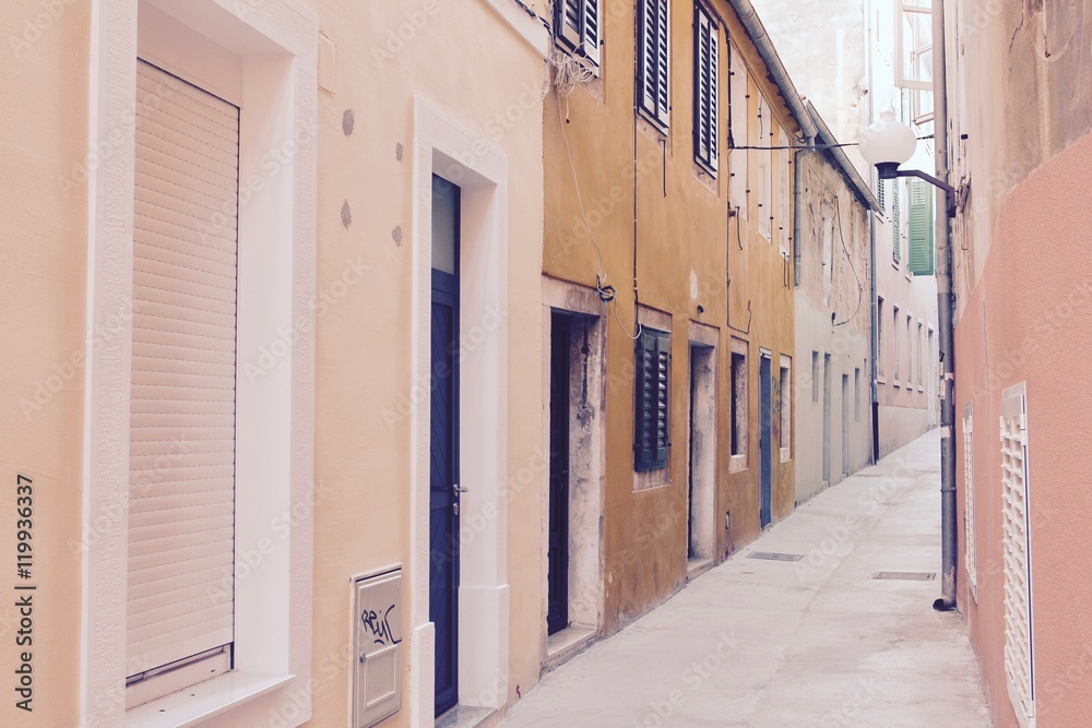 Fototapeta premium Narrow aisle