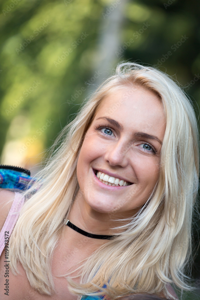 Naklejka premium Portrait of emotional blondes