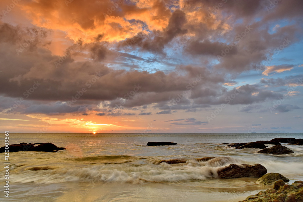 Obraz premium Sunset on Lanta island,Thailand