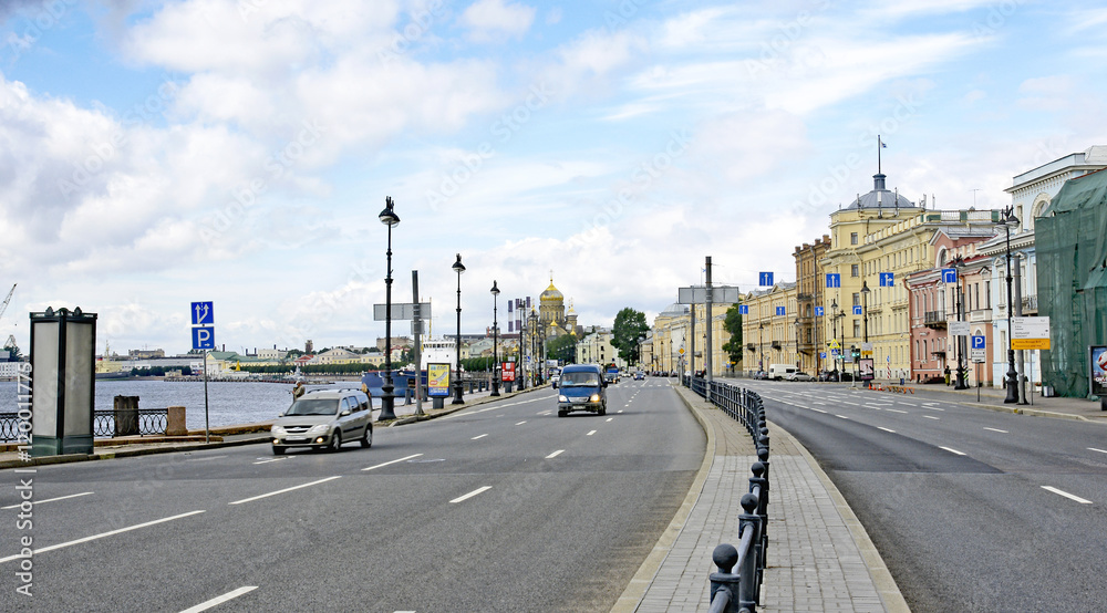 Avenida en San Petersburgo, Rusia