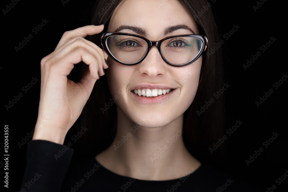 Natural brunette beauty with glasses Natural brunette beauty with glasses
