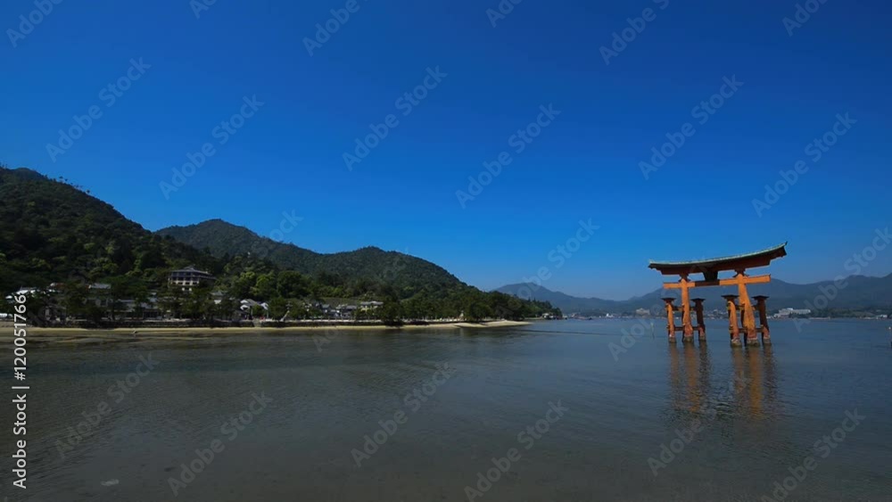 厳島神社の大鳥居