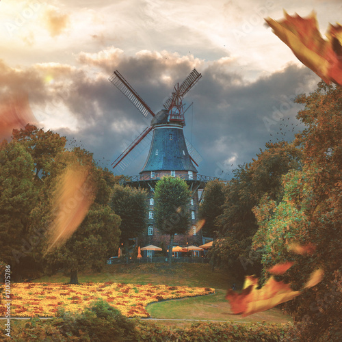 Herdentorswallmühle Bremen im Herbst