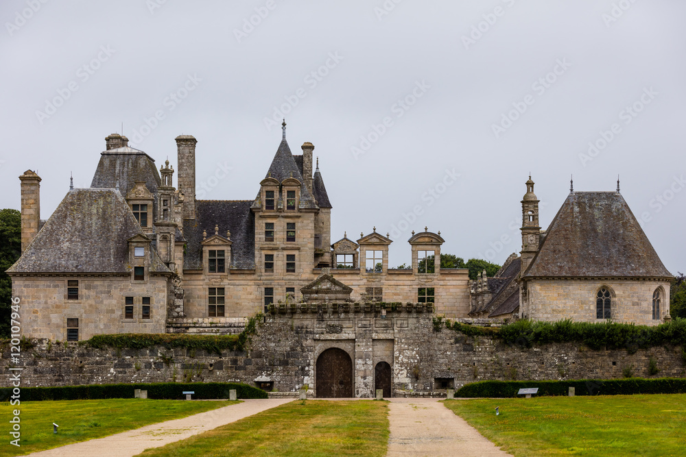 Château de Kerjean - Burg in der Bretagne