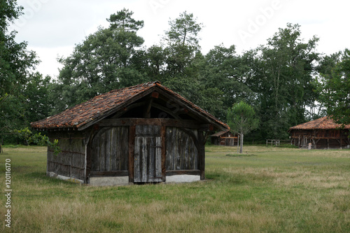 batiau - éco musée de Marquèze (sabres)