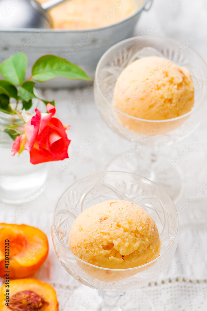 frozen peach and honey yogurt frozen peach and honey yogurt