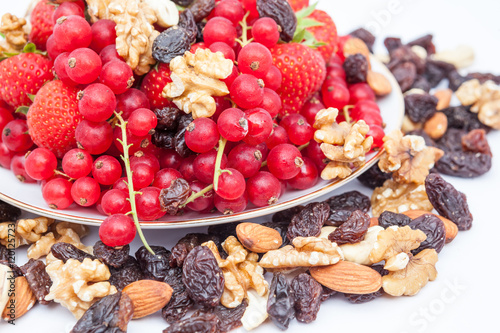 Konstfotografi Red currant and strauberry and nuts