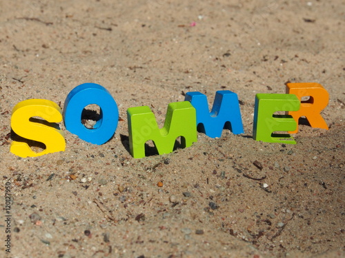 Sommer, Schriftzug im Sand