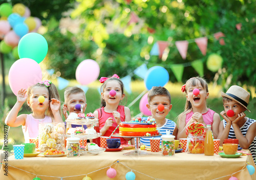 Children celebrating birthd...