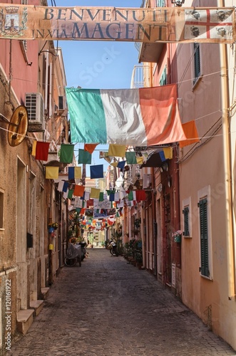 Carloforte. Via Magenta addobbata per la Festa di San Pietro