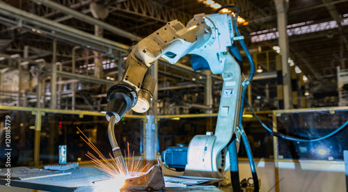 фотографія Robot welding automotive part
