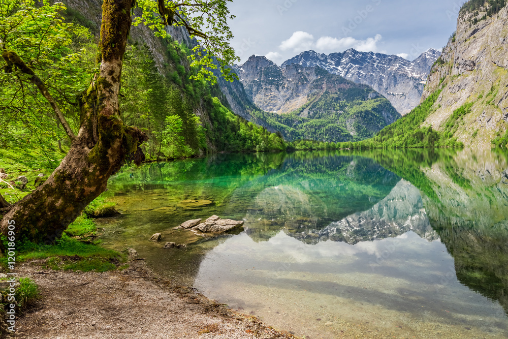 Fototapeta premium Wonderful view for mountain lake in Alps, Germany