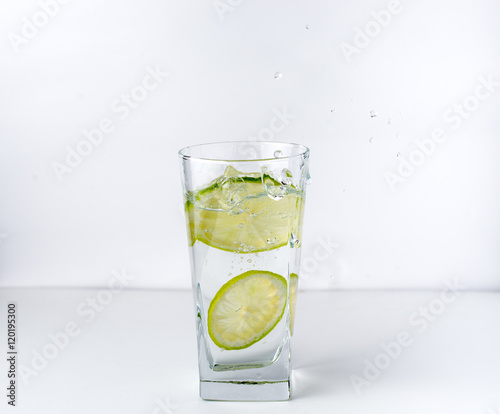 glass with lime
