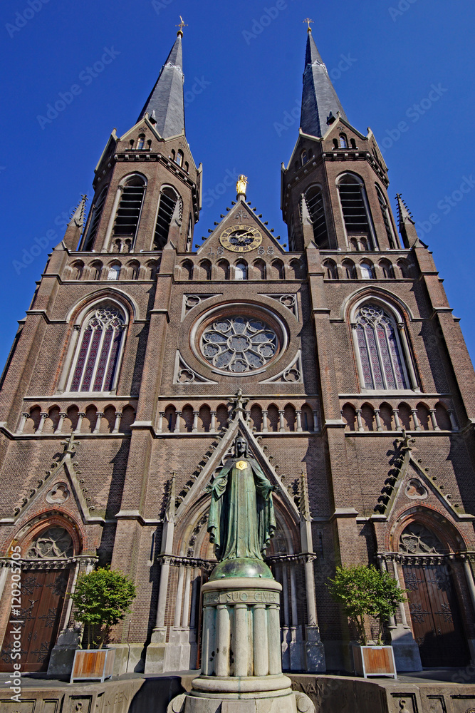 Kerk St. Jozef in TILBURG ( Niederlande )