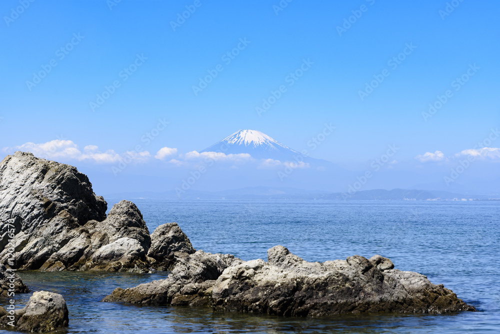 森戸海岸からの富士山