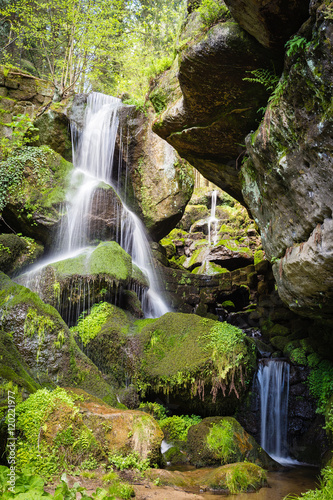 Fototapeta Naklejka Na Ścianę i Meble -  Lichtenhainer Wasserfall - Elbsandsteingebirge, Deutschland