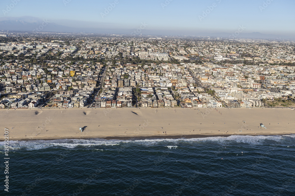 Fototapeta premium Hermosa Beach Neighborhood Near Los Angeles