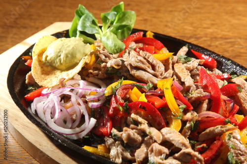 beef fajita in pan