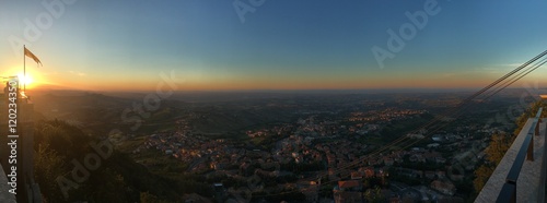 san marino di notte