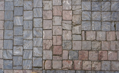 Дорожная плитка из натурального камня 