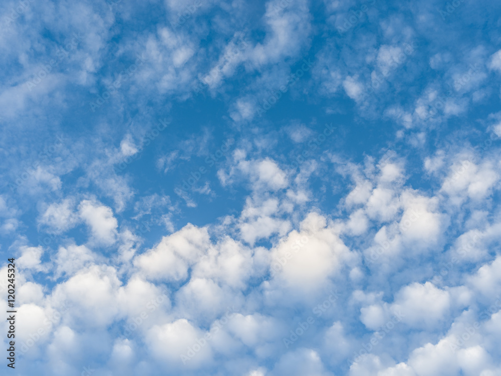 Fototapeta premium Heap clouds in the blue sky.