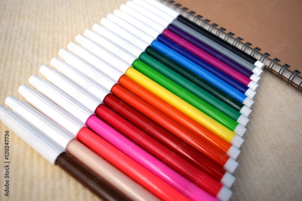Naklejka premium カラーペン