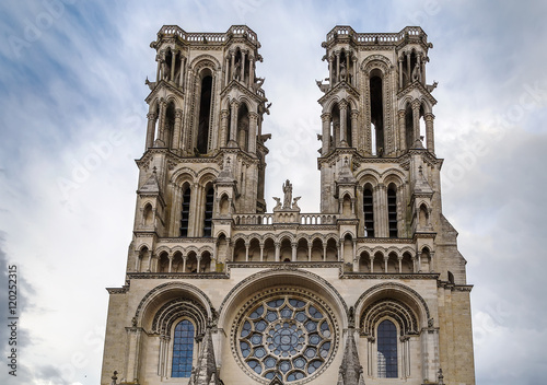 Laon Cathedral, France © borisb17