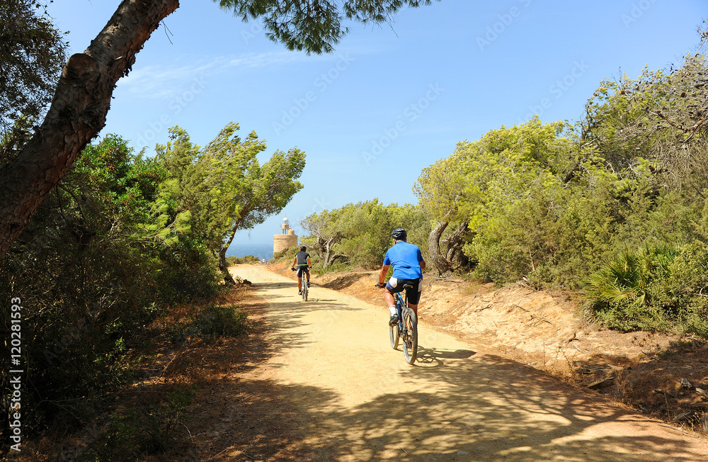 Excursión en bicicleta en Cabo Caraminal, Zahara de los Atunes, Cádiz, España