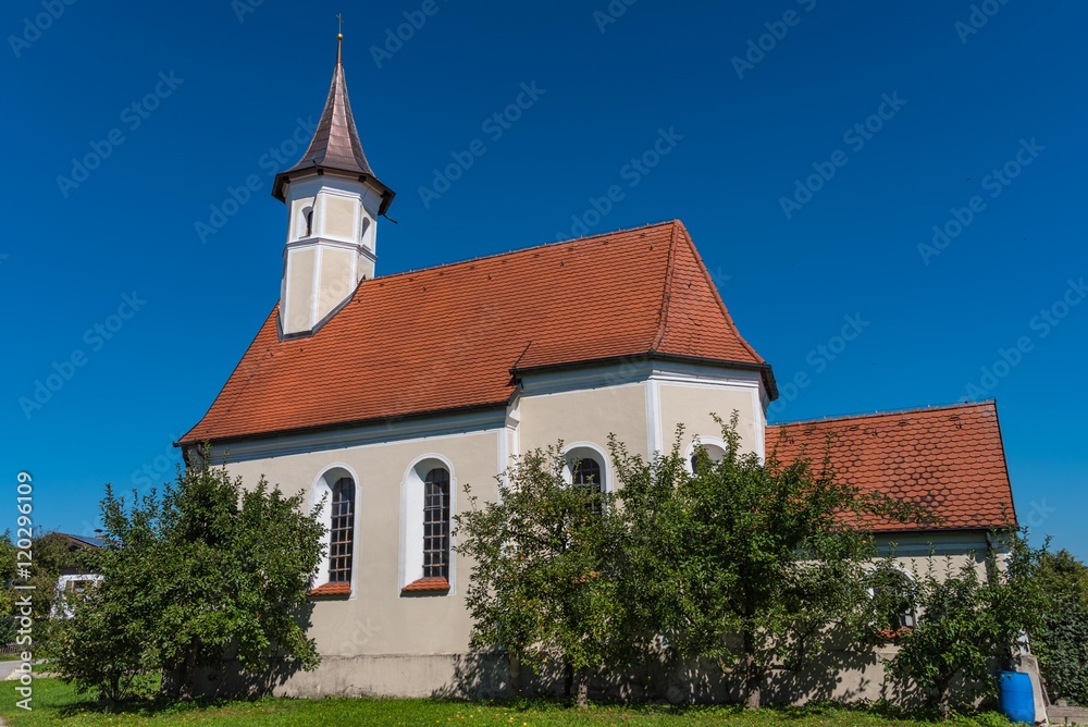 Kapelle in Götting bei Bruckmühl, Bayern