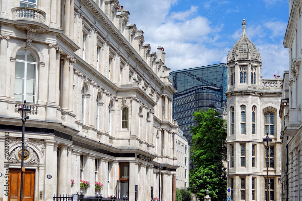 Carey street in central London, with Nights Templar bar to the left, former Union Bank of London Limited. The building is from the Second Empire architecture. Carey street in central London, with Nights Templar bar to the left, former Union Bank of London Limited. The building is from the Second Empire architecture.