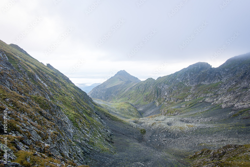 Fototapeta premium Fagaraš mountains in Southern Carpathians, Romania