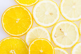 Rodajas de limón y naranja
