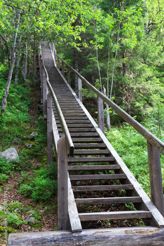 Знаменитая лестница на Секирной горе, Соловки, север России