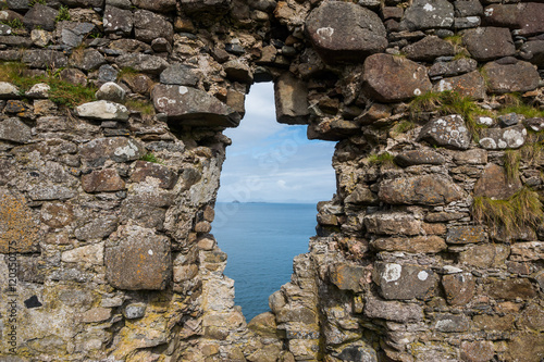 Duntulm Castle, Skye, Schottland photo