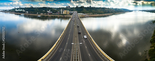 River Bridge traffic panorama