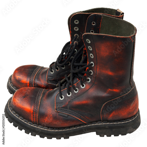 Canvas-taulu Old boots isolated on white