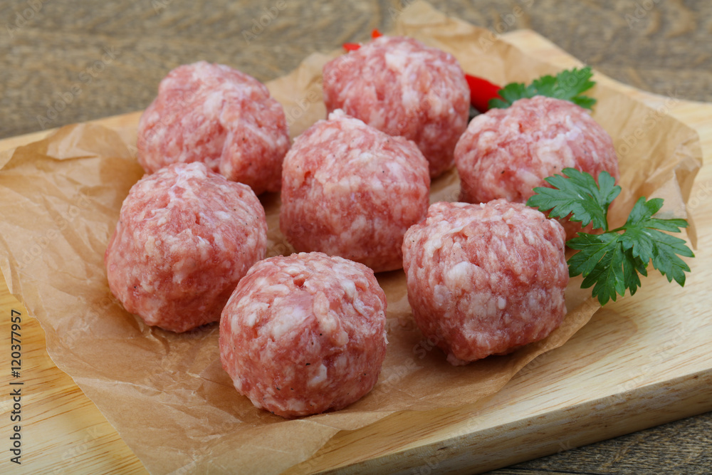 Raw meatball Raw meatball