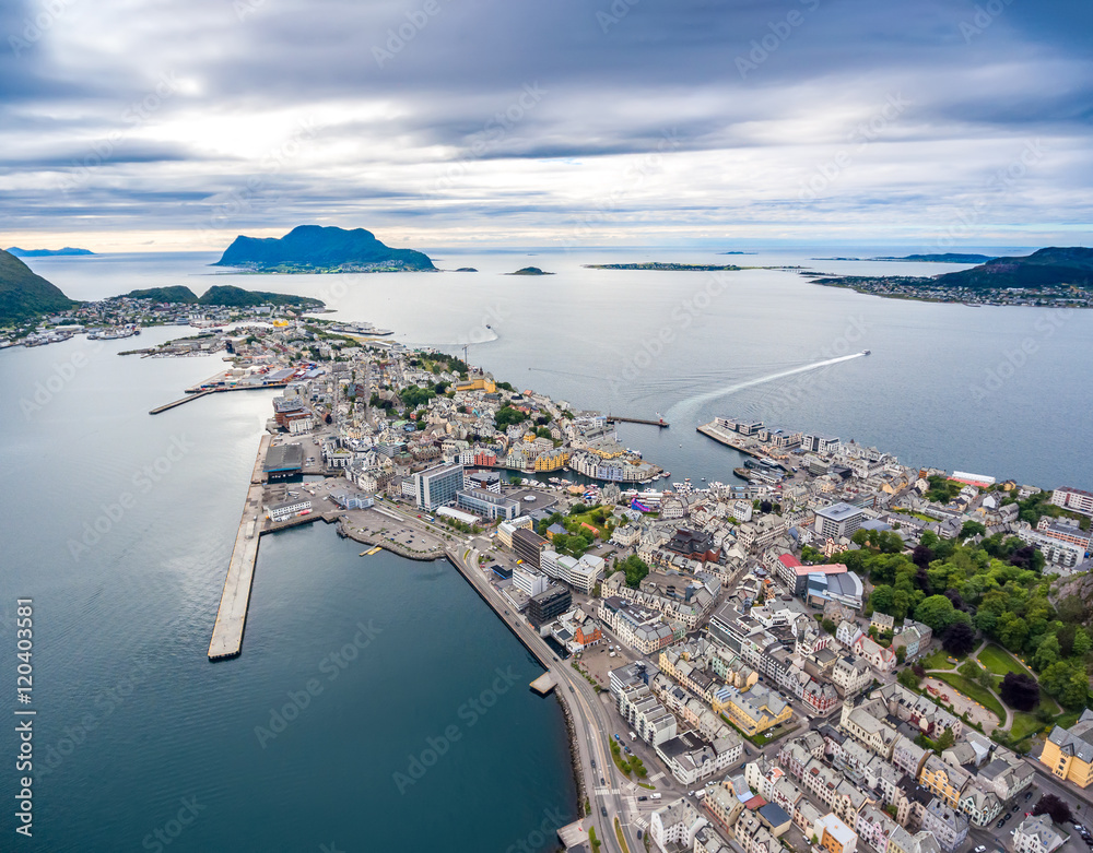 Naklejka premium City of Alesund