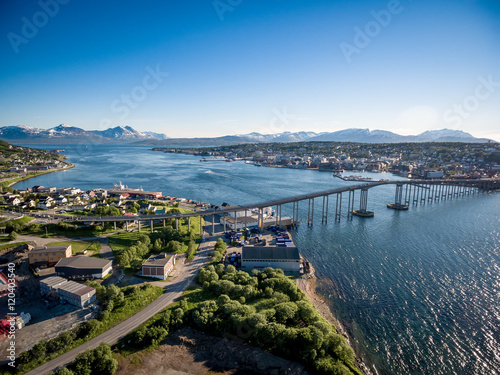 Fotografie Bridge of city Tromso, Norway