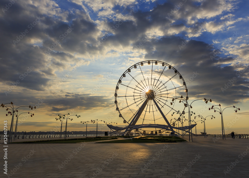 Ferris Wheel at the Baku Boulevard at sunrise