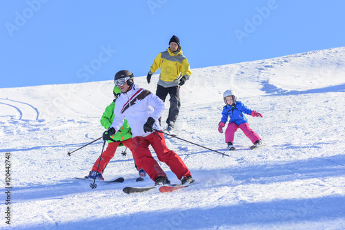Skifahrer auf der Piste