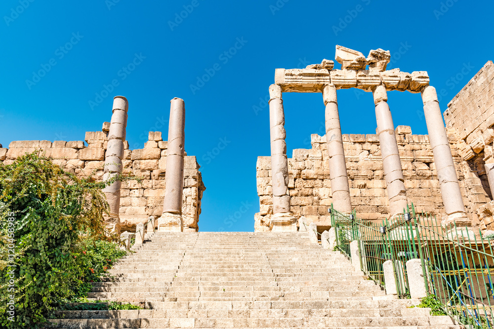 Fototapeta premium Entrance of Baalbek in Beqaa Valley, Lebanon. Baalbek is located about 85 km northeast of Beirut and about 75 km north of Damascus. It has led to its designation as a UNESCO World Heritage Site.