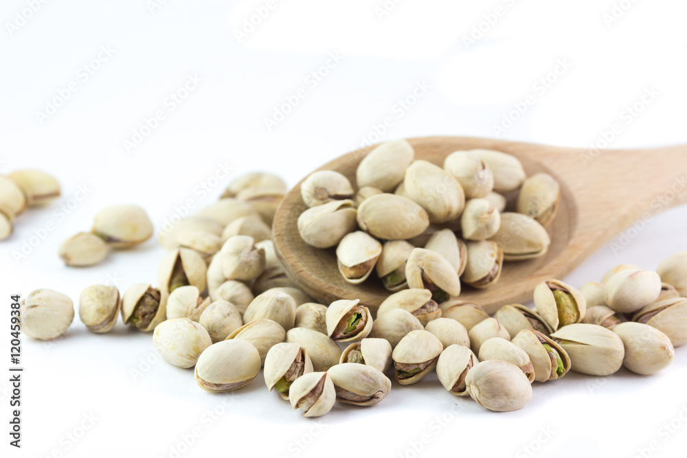 Grosso cucchiaio con dei pistacchi Grosso cucchiaio con dei pistacchi