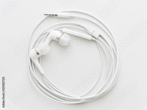 white earphone