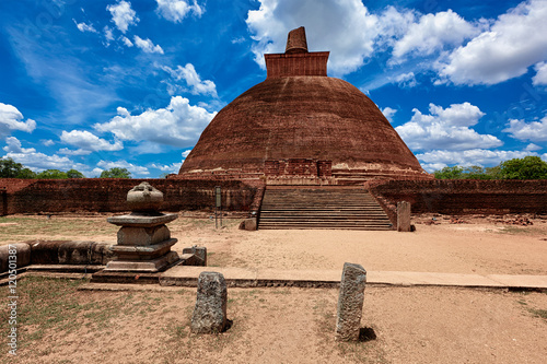 Jetavaranama dagoba   stupa . Anuradhapura  Sri Lanka